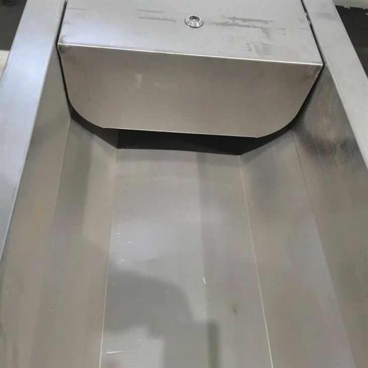 (5)